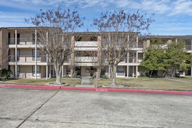 104 Lakeview Terrace D, Conroe, TX 77356