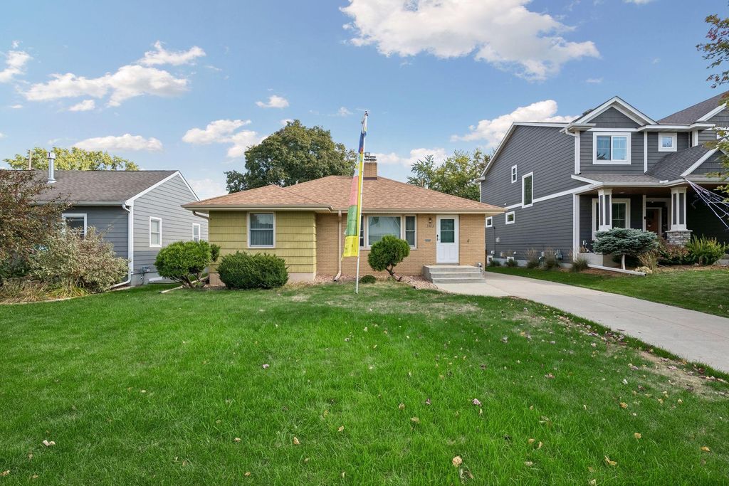 5905 Zenith Avenue S, Edina, MN 55410 — photo 2