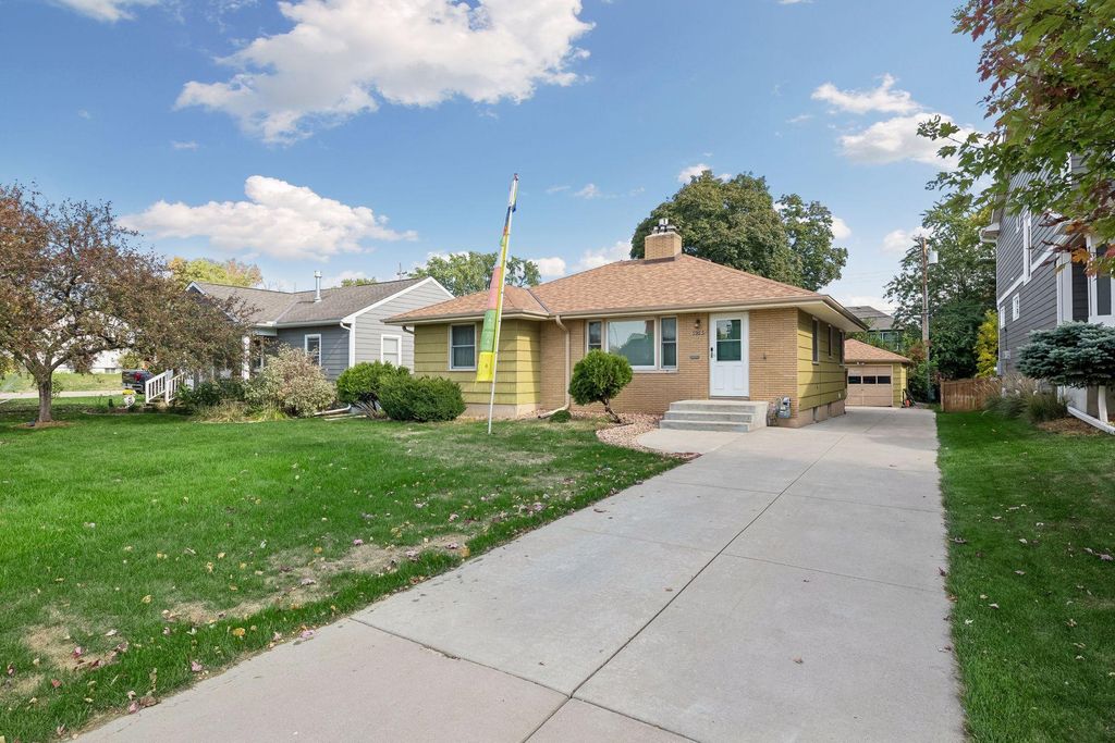 5905 Zenith Avenue S, Edina, MN 55410 — photo 3