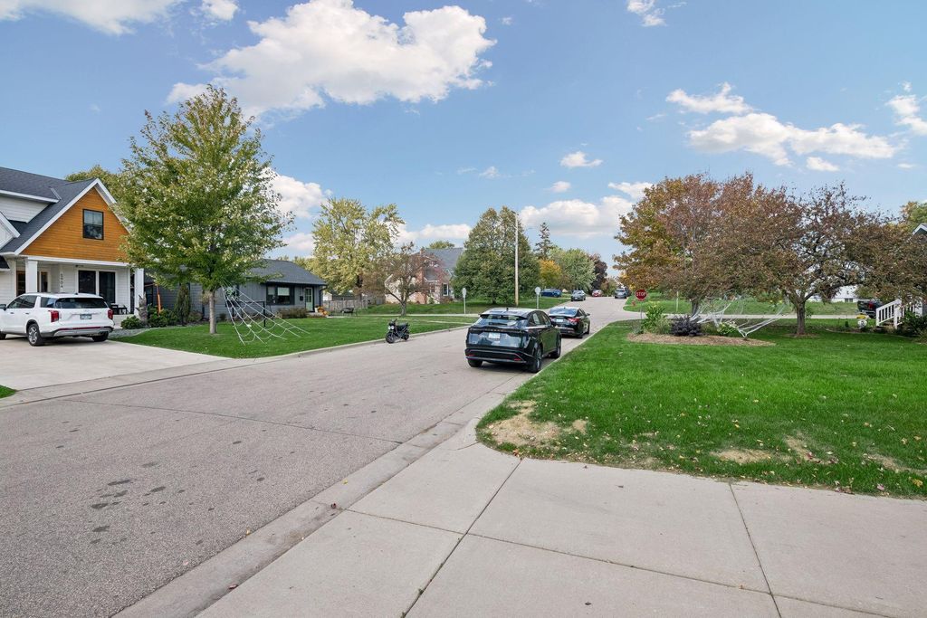 5905 Zenith Avenue S, Edina, MN 55410 — photo 5