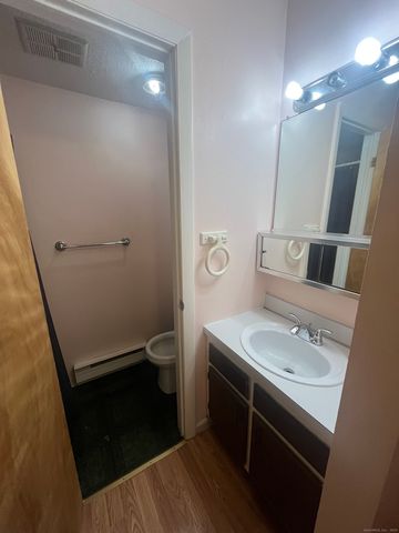 72 Buddington Road APT 8, Groton, CT 06340