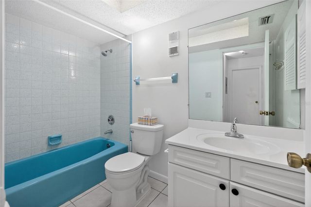 1217 AQUI ESTA DRIVE 8, Punta Gorda, FL 33950