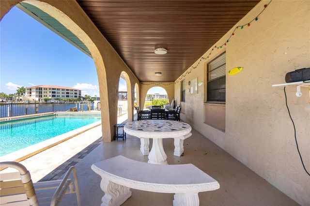 1217 AQUI ESTA DRIVE 8, Punta Gorda, FL 33950
