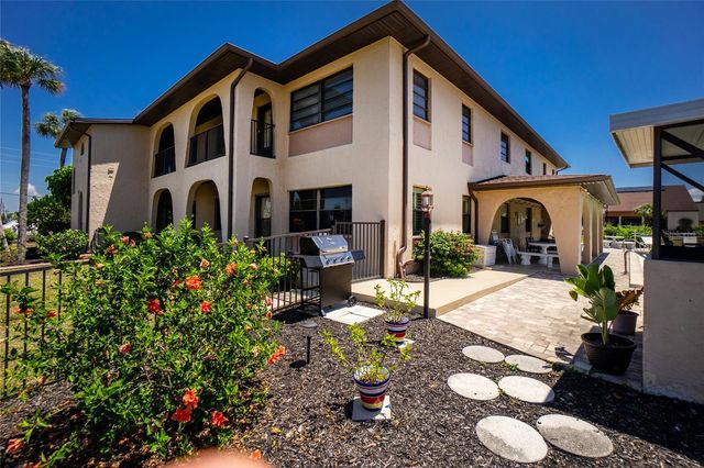 1217 AQUI ESTA DRIVE 8, Punta Gorda, FL 33950