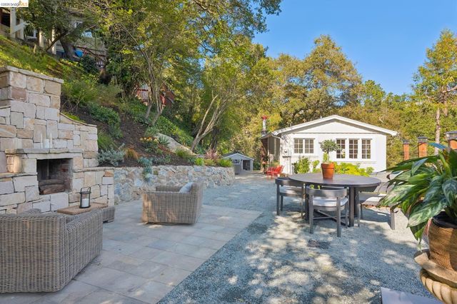 5900 Marden Ln, Oakland, CA 94611