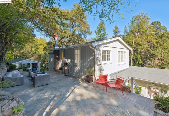 5900 Marden Ln, Oakland, CA 94611