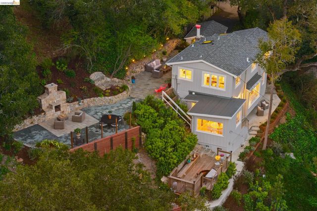 5900 Marden Ln, Oakland, CA 94611