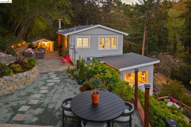 5900 Marden Ln, Oakland, CA 94611