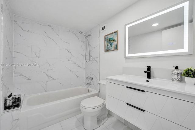 1600 S Ocean Dr 16B, Hollywood, FL 33019