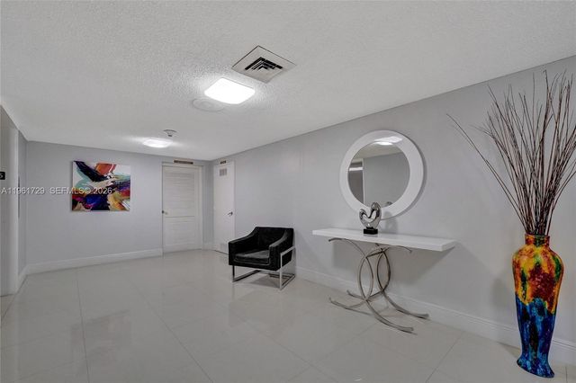 1600 S Ocean Dr 16B, Hollywood, FL 33019