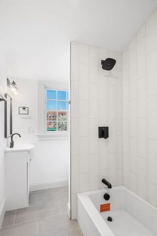 23 Summer Street 10, Salem, MA 01970
