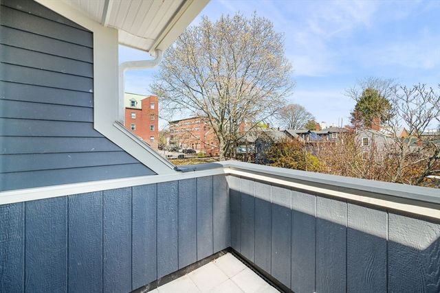23 Summer Street 10, Salem, MA 01970