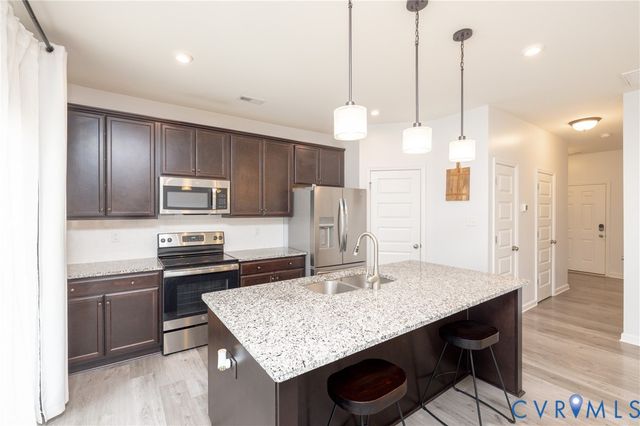 7710 Broadstairs Ln, New Kent, VA 23124