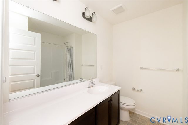 7710 Broadstairs Ln, New Kent, VA 23124