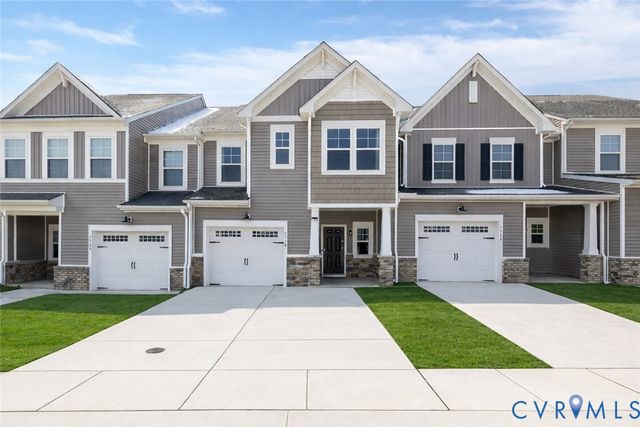 7710 Broadstairs Ln, New Kent, VA 23124