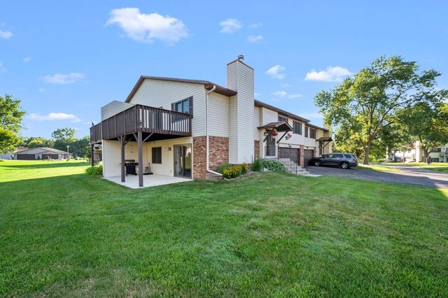 3837 Gershwin Avenue N, Oakdale, MN 55128