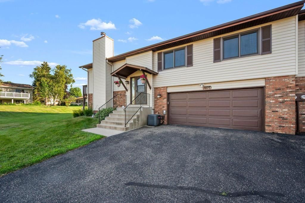 3837 Gershwin Avenue N, Oakdale, MN 55128 — photo 2