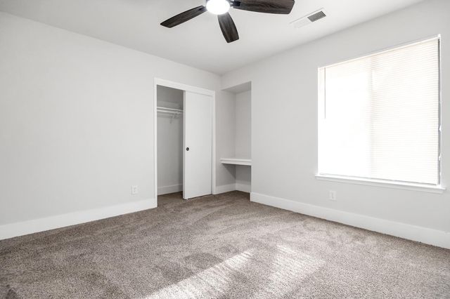 1828 E Hillcrest Drive, Visalia, CA 93292