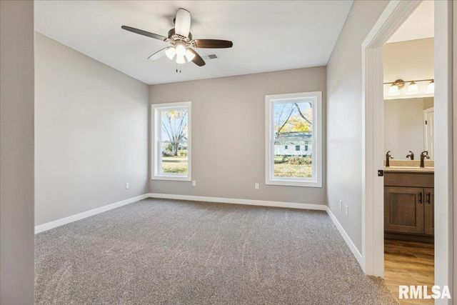 1323 5TH Avenue, De Witt, IA 52742