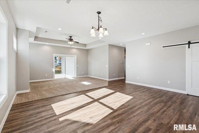 1323 5TH Avenue, De Witt, IA 52742