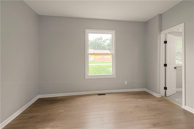 2603 Myrtle Avenue, Kansas City, MO 64127