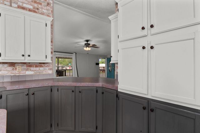 137 Smith Dr, Kilgore, TX 75662