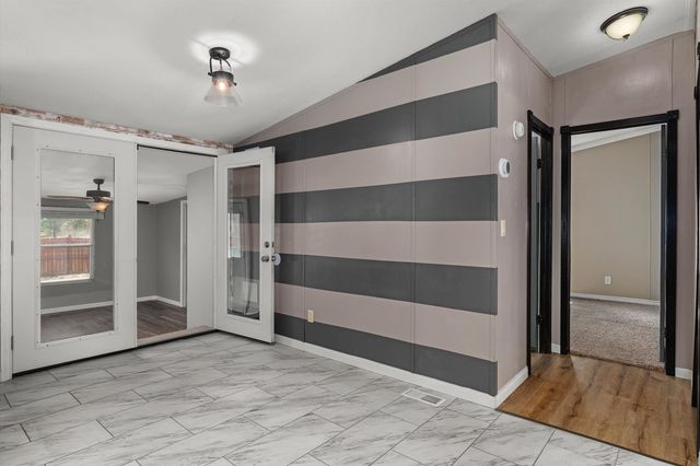 137 Smith Dr, Kilgore, TX 75662