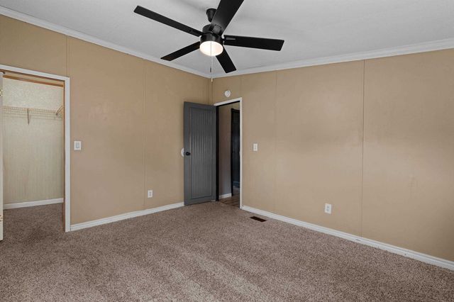 137 Smith Dr, Kilgore, TX 75662