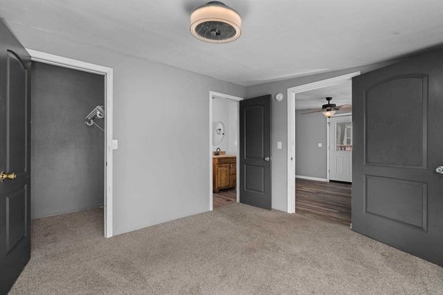 137 Smith Dr, Kilgore, TX 75662