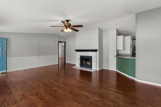 137 Smith Dr, Kilgore, TX 75662