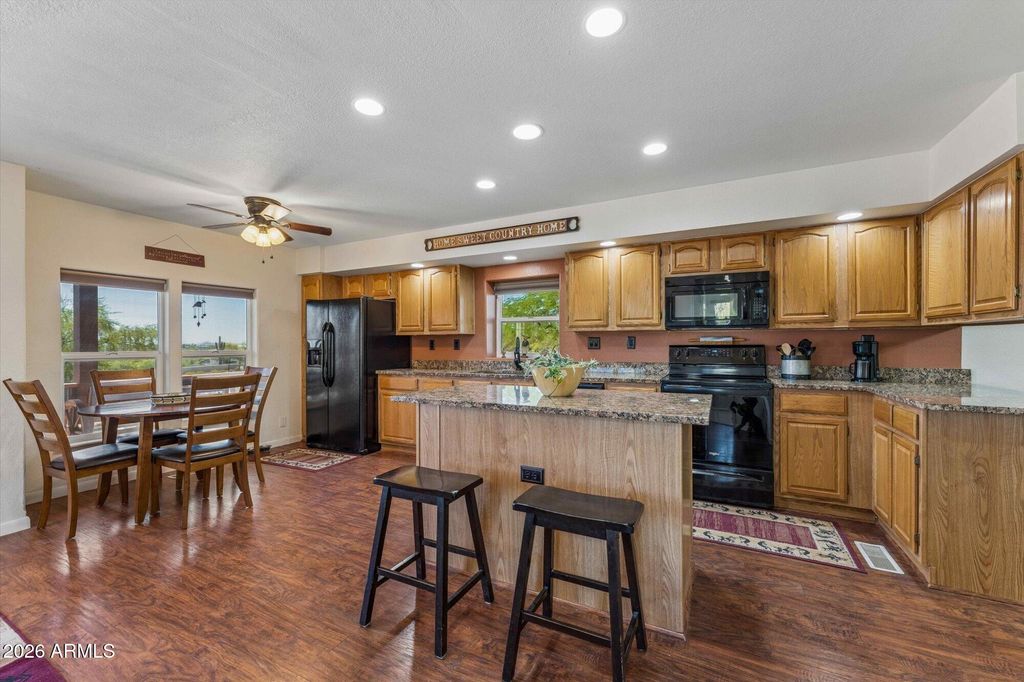 38819 N 19TH Way, Phoenix, AZ 85086 — photo 2