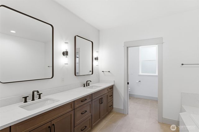 142 E Cobblestone Lane, Sequim, WA 98382
