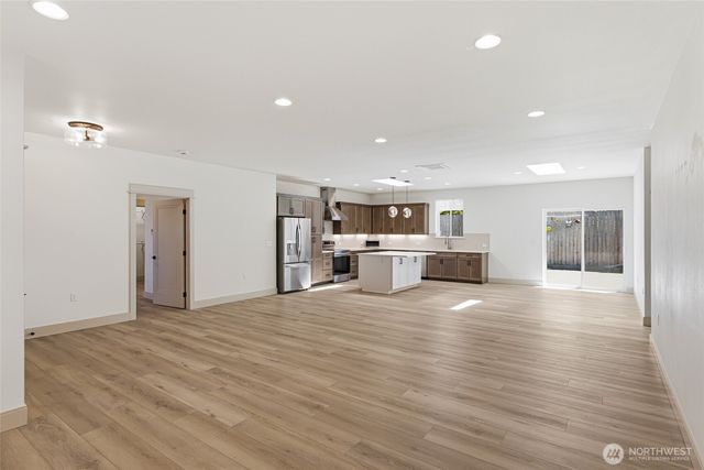 142 E Cobblestone Lane, Sequim, WA 98382
