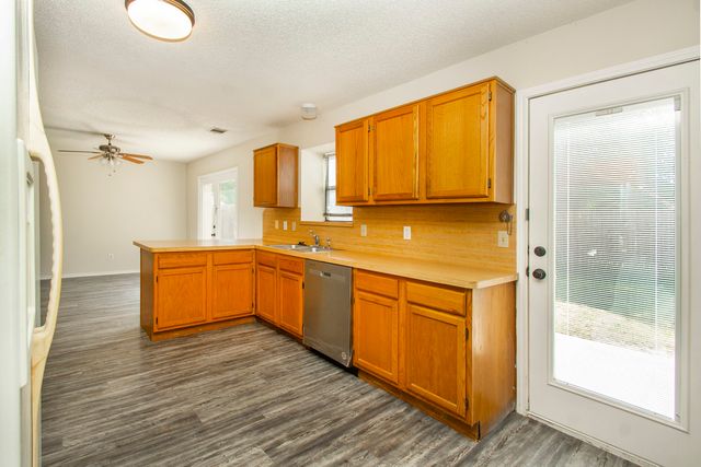 8406 Americas Cup Drive, Rowlett, TX 75089