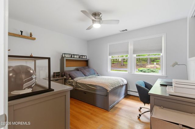 198 Deepdale Drive, Middletown, NJ 07748