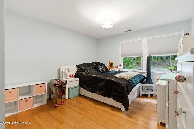 198 Deepdale Drive, Middletown, NJ 07748