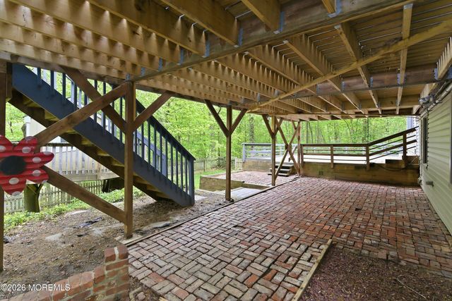 198 Deepdale Drive, Middletown, NJ 07748