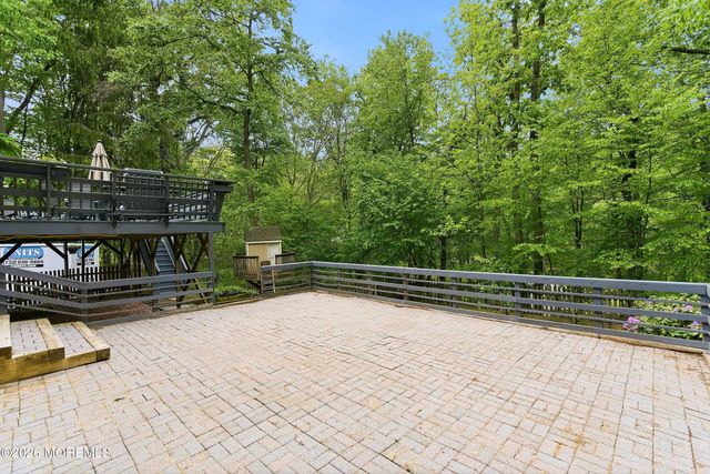 198 Deepdale Drive, Middletown, NJ 07748