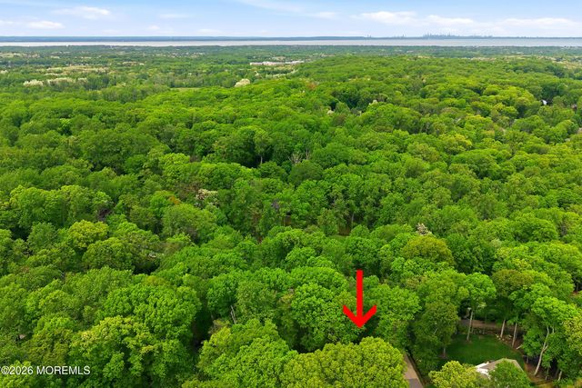 198 Deepdale Drive, Middletown, NJ 07748
