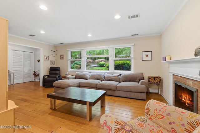 198 Deepdale Drive, Middletown, NJ 07748