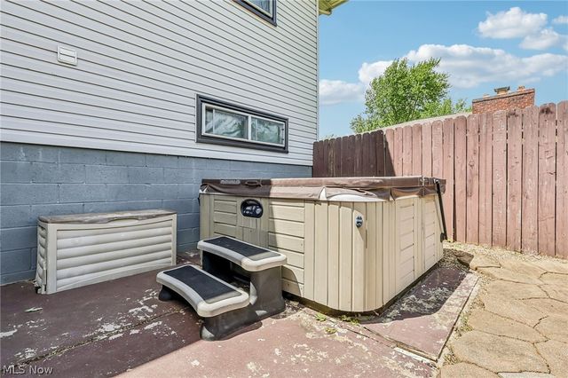 3145 Imrek Drive, Akron, OH 44312
