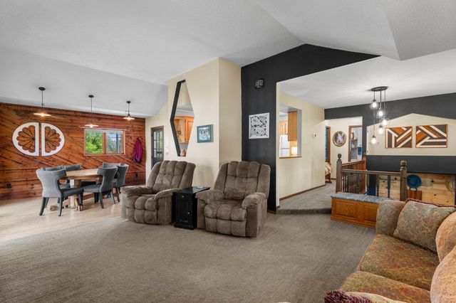 820 Ashland Street S, Cambridge, MN 55008