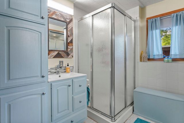 820 Ashland Street S, Cambridge, MN 55008