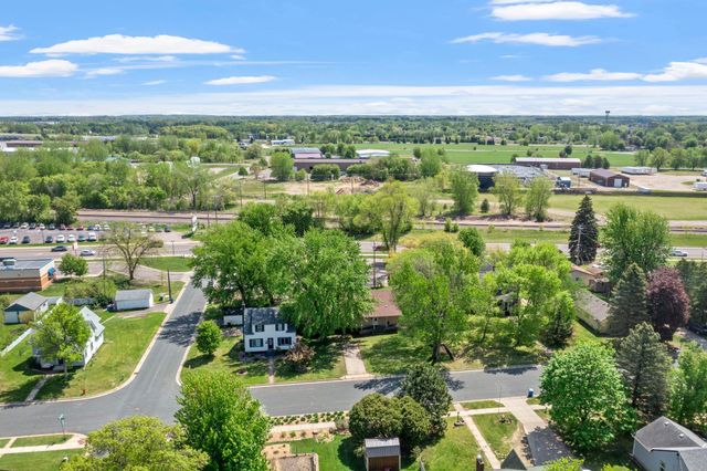 820 Ashland Street S, Cambridge, MN 55008