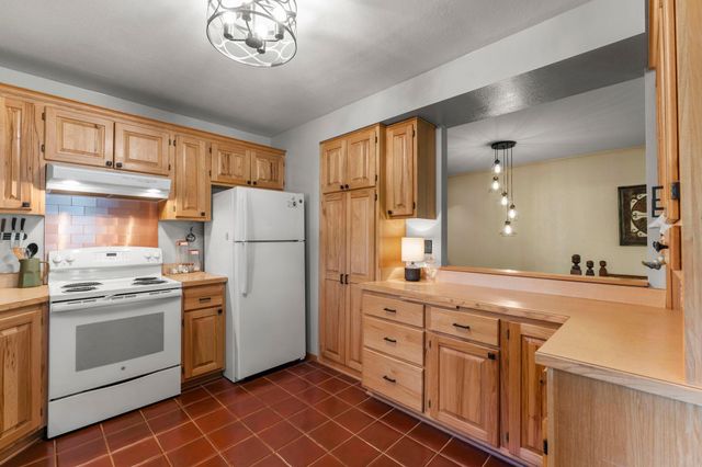 820 Ashland Street S, Cambridge, MN 55008