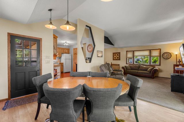 820 Ashland Street S, Cambridge, MN 55008