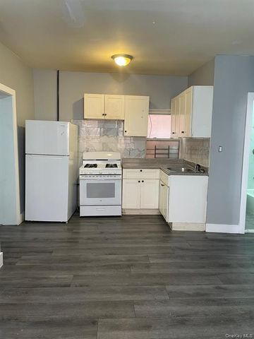 1038 E 224th Street, Bronx, NY 10466