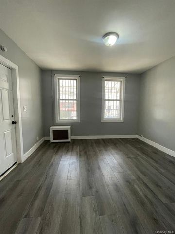 1038 E 224th Street, Bronx, NY 10466