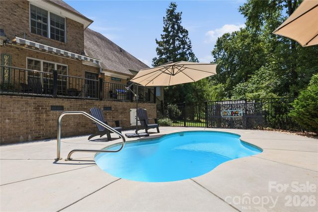 4029 Foxes Trail, Cramerton, NC 28032