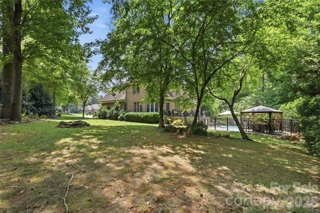 4029 Foxes Trail, Cramerton, NC 28032